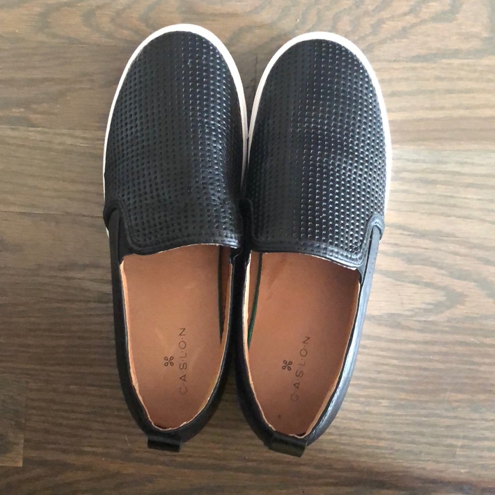 Caslon black perforated shoes